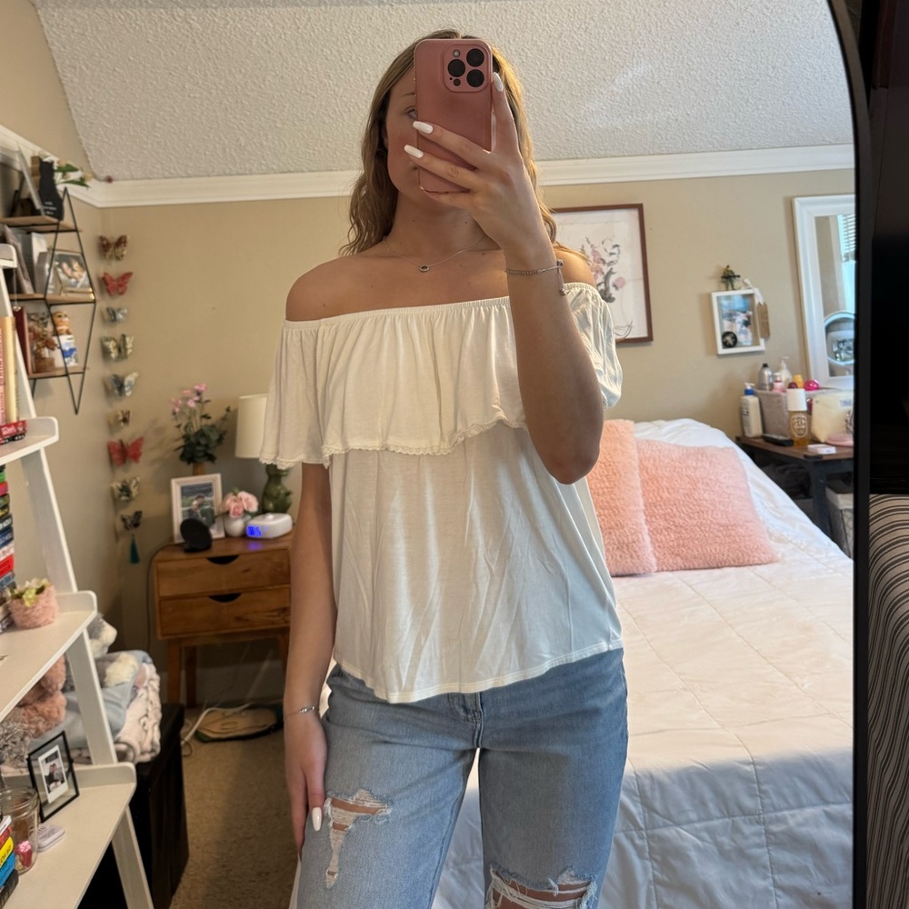 American Eagle White Ruffled Off the Shoulder Top - Picture 2 of 2